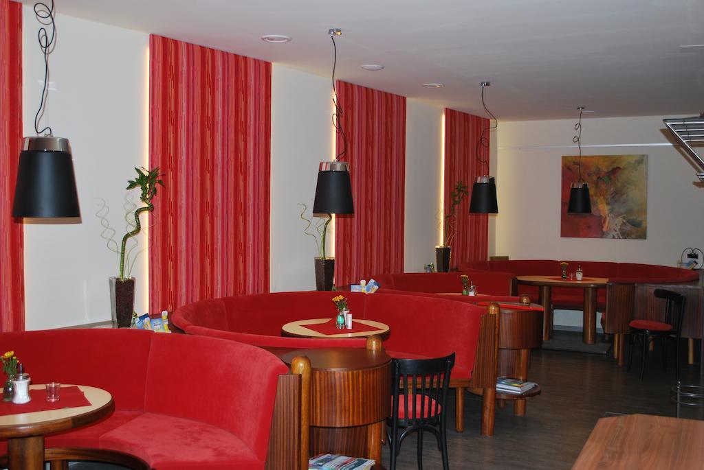 Hotel Restaurant Lauriacum Enns Exterior foto